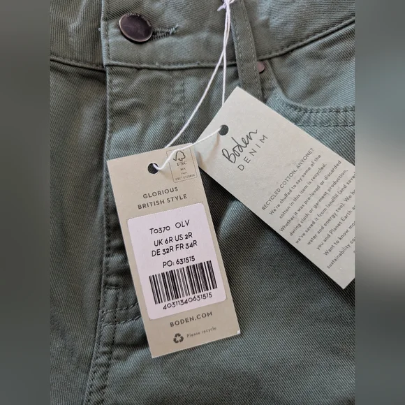 Boden Embroidered Girlfriend Jeans - Picture 12 of 13